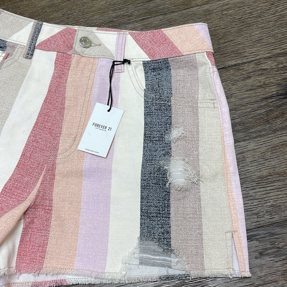 Forever 21 Striped Distressed Denim Shorts, NWT Size 27 - Picture 4 of 16